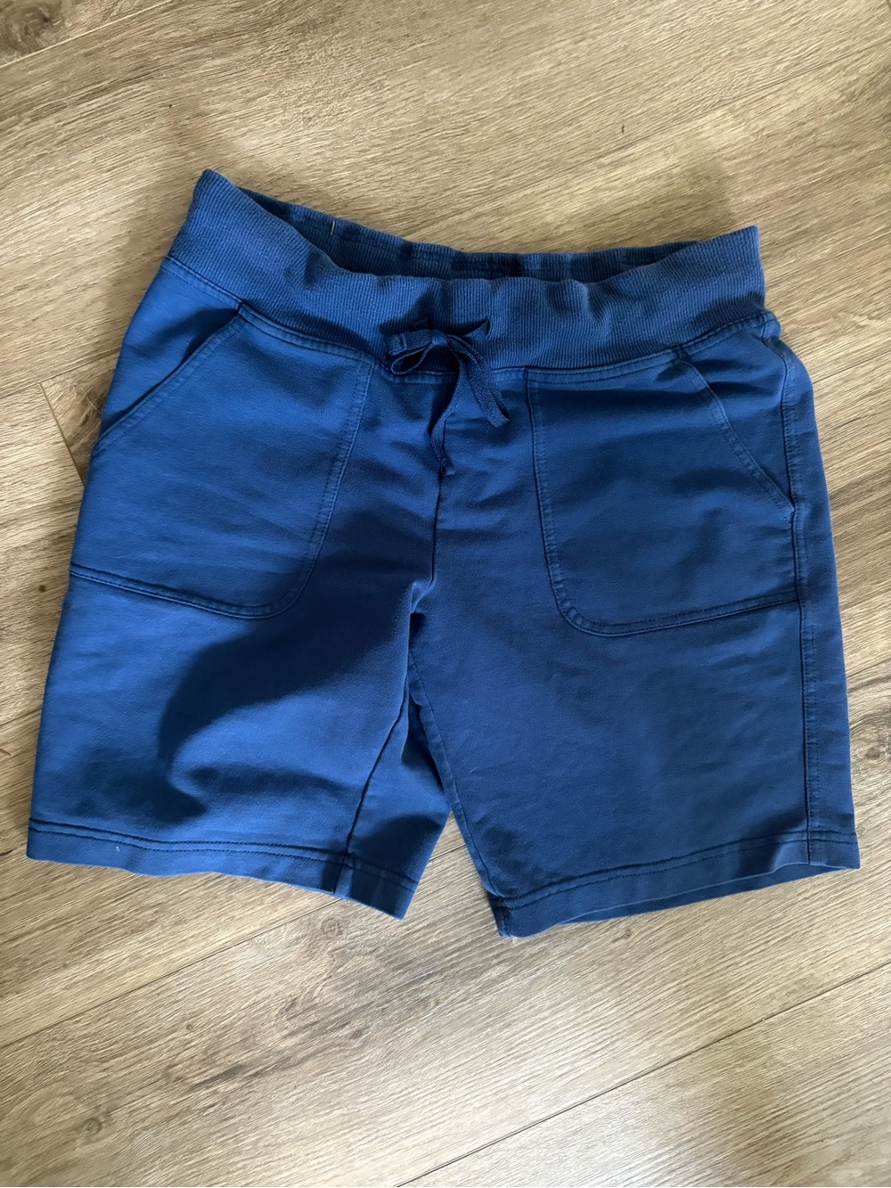 Casual Knit Drawstring baggy longer Shorts in Deep Blue